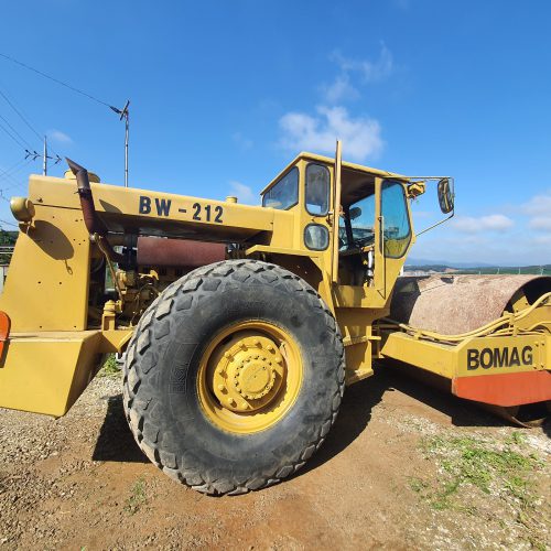 XE LU BOMAG 212 - ĐÃ BÁN