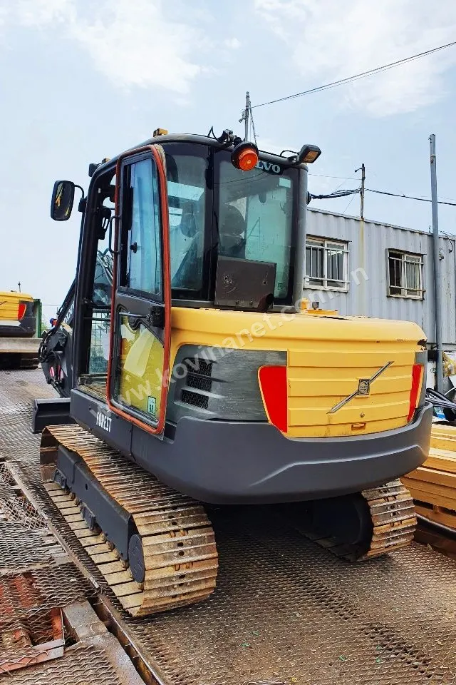 VOLVO EC55C