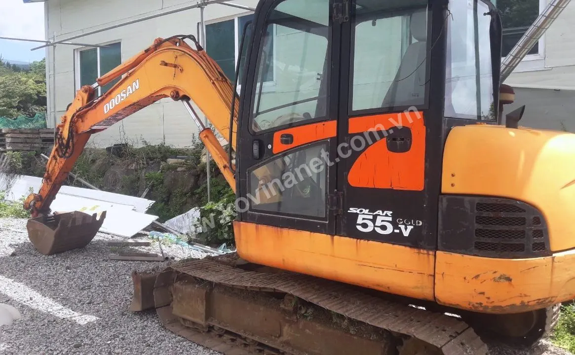 DOOSAN DX55