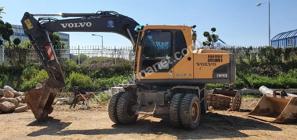 VOLVO EW145B