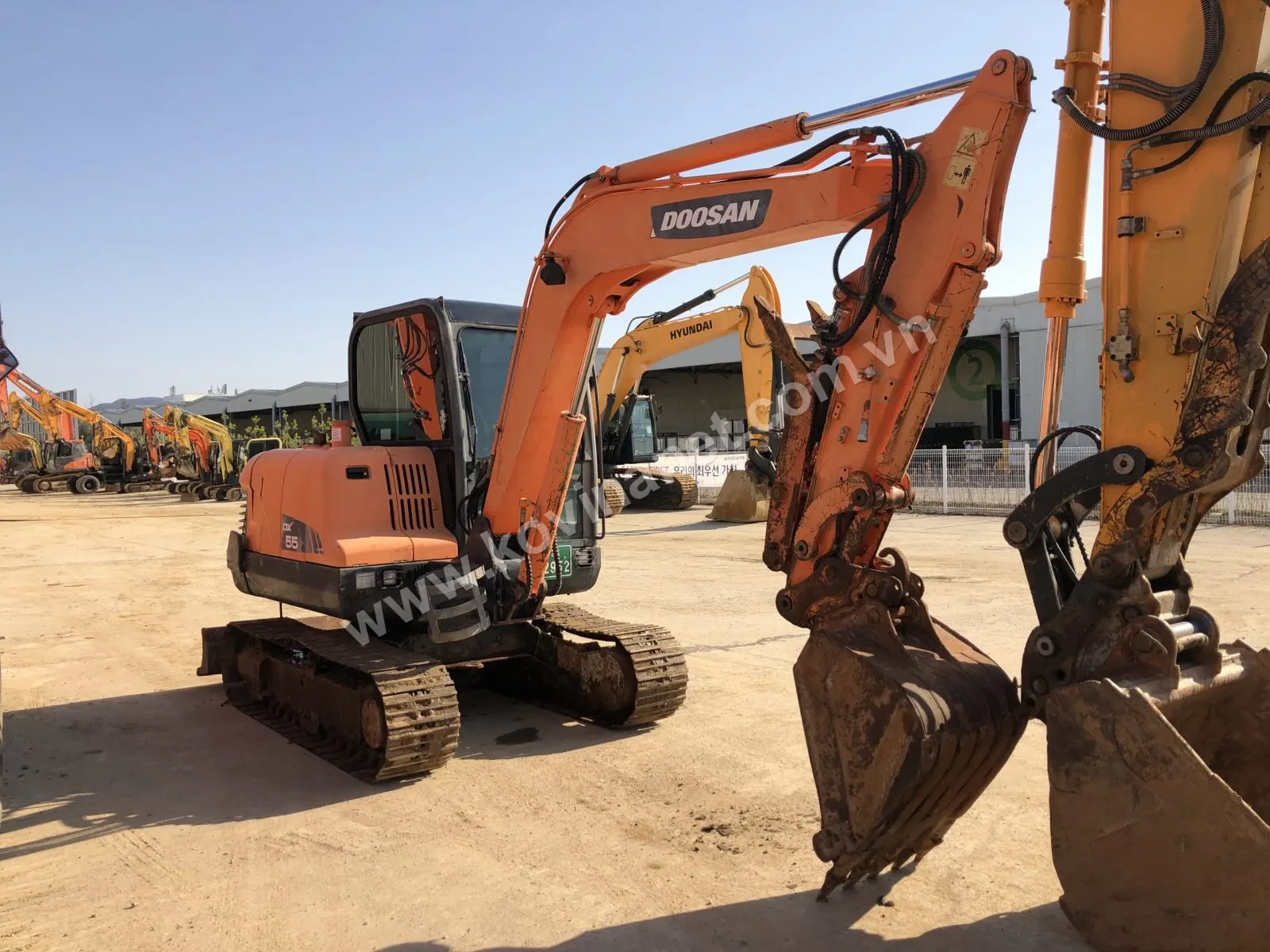 DOOSAN DX55