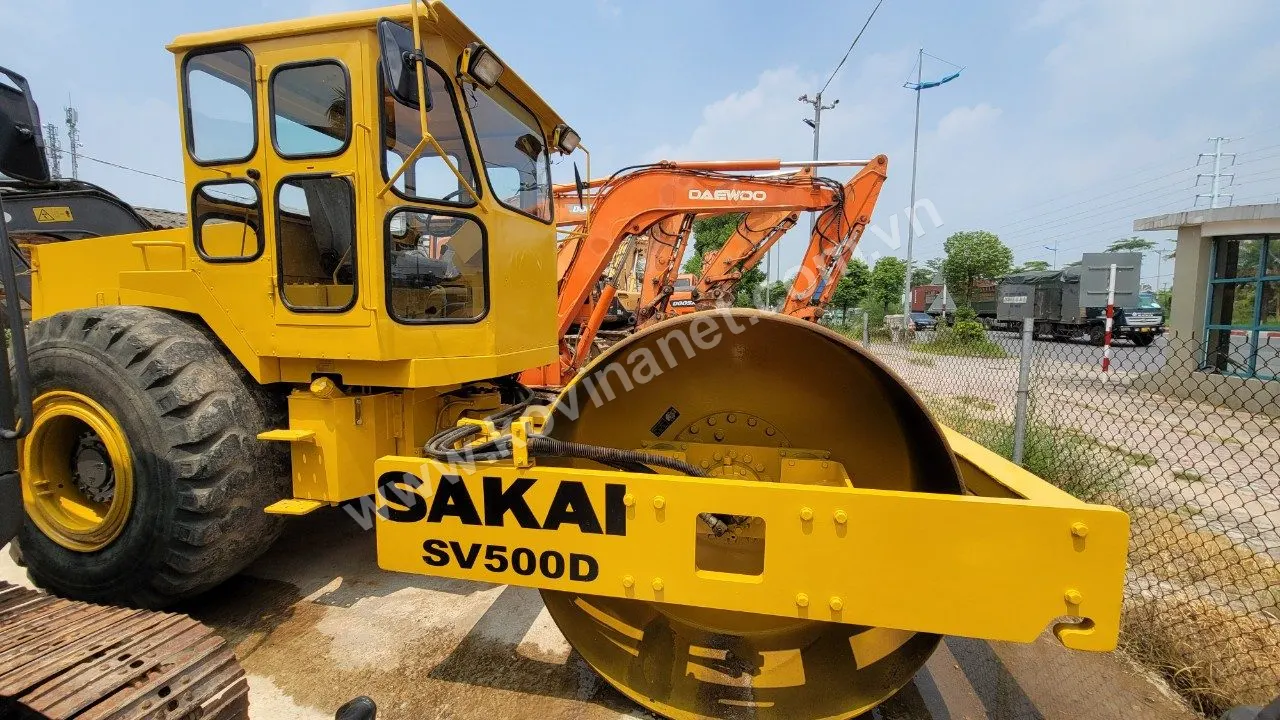 SAKAI SV500